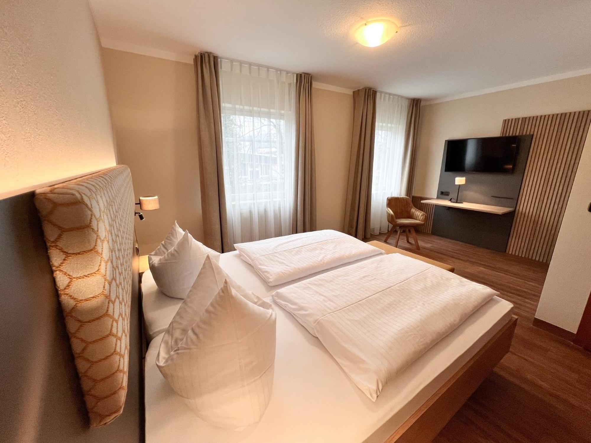 Stadthotel Muenze Бад-Мергентхайм Экстерьер фото
