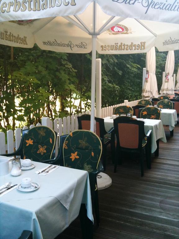 Stadthotel Muenze Бад-Мергентхайм Экстерьер фото