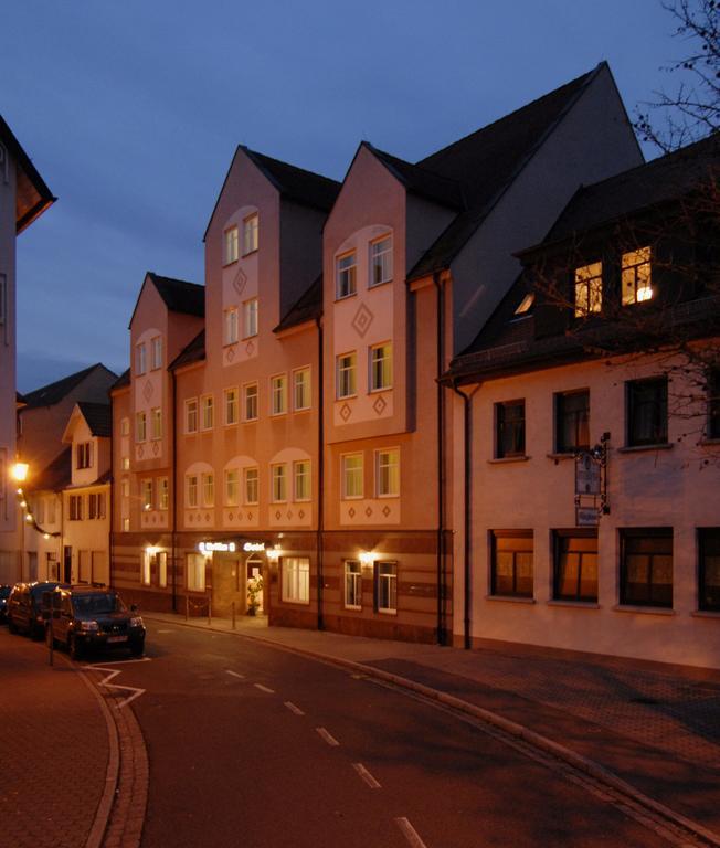 Stadthotel Muenze Бад-Мергентхайм Экстерьер фото
